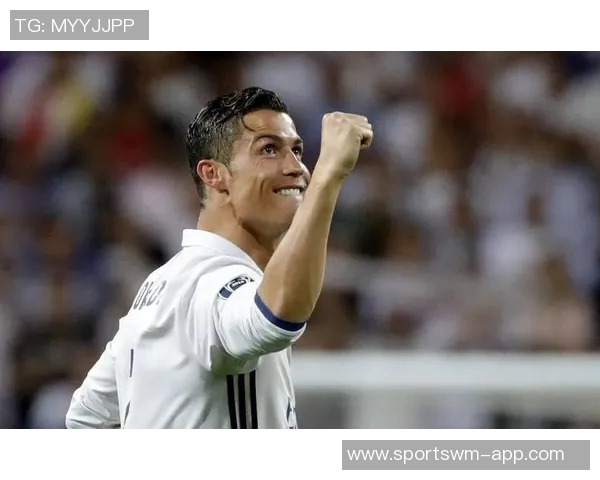 老牌足球明星同框合影再现昔日辉煌岁月唤起球迷美好回忆 老牌足球明星同框合影再现昔日辉煌岁月唤起球迷美好回忆